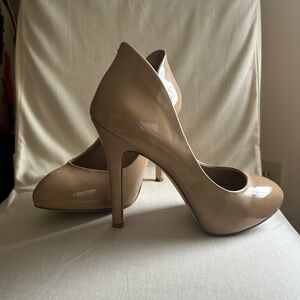 BCBGeneration Nude Stilhettos